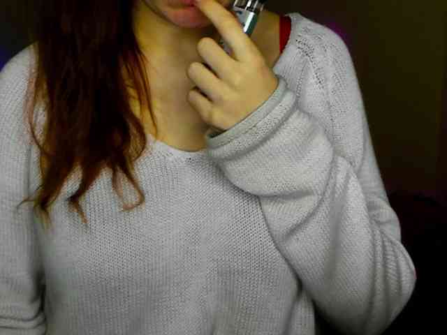 AminaBeatris13 webcam