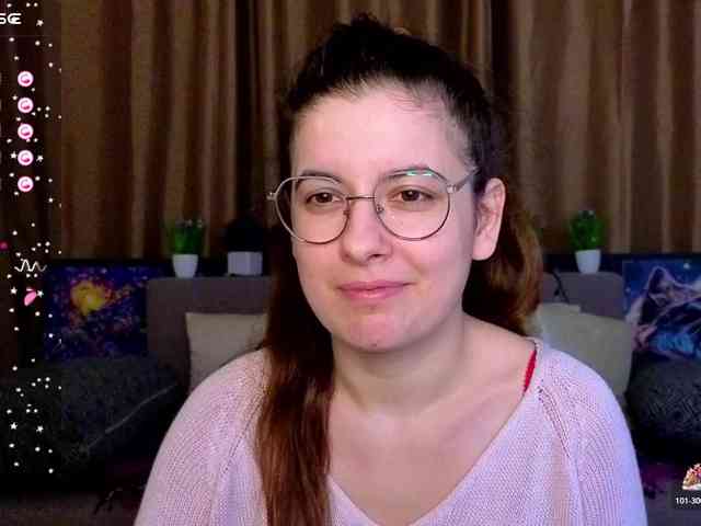 AminaBeatris13 webcam