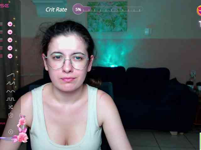 AminaBeatris13 webcam