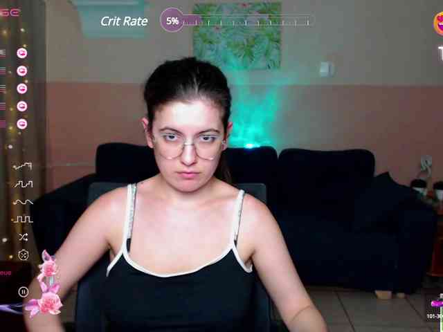 AminaBeatris13 webcam