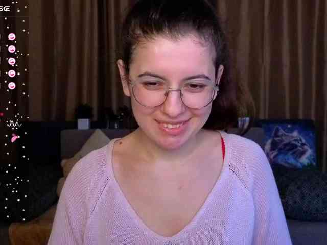 AminaBeatris13 webcam