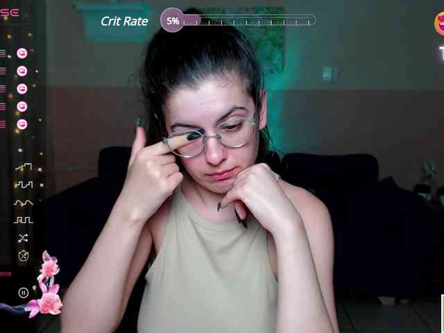 AminaBeatris13 webcam