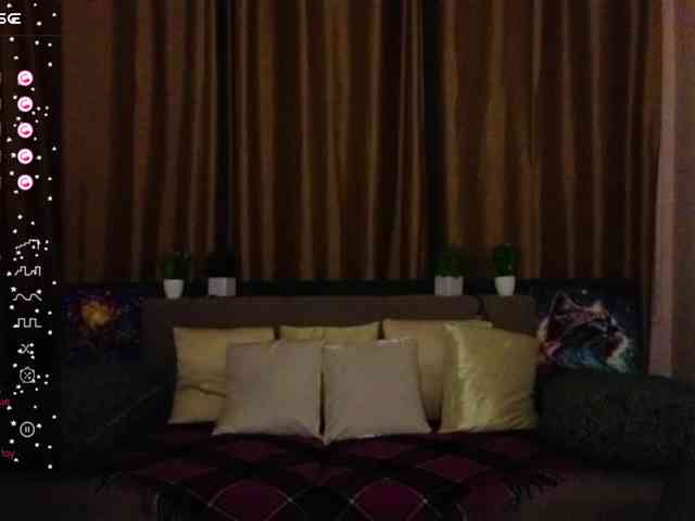 AminaBeatris13 webcam