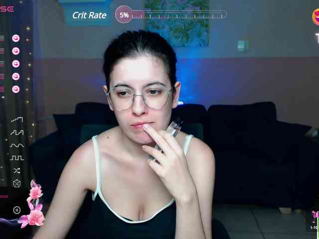 AminaBeatris13 webcam