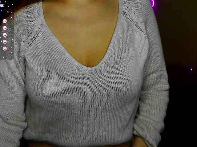 AminaBeatris13 webcam