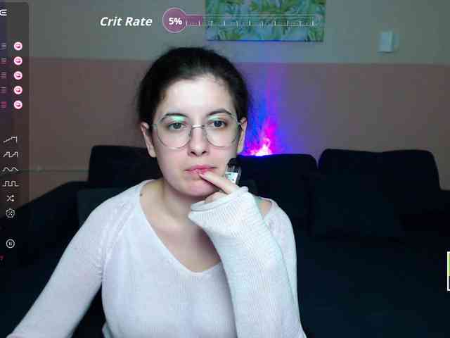 AminaBeatris13 webcam