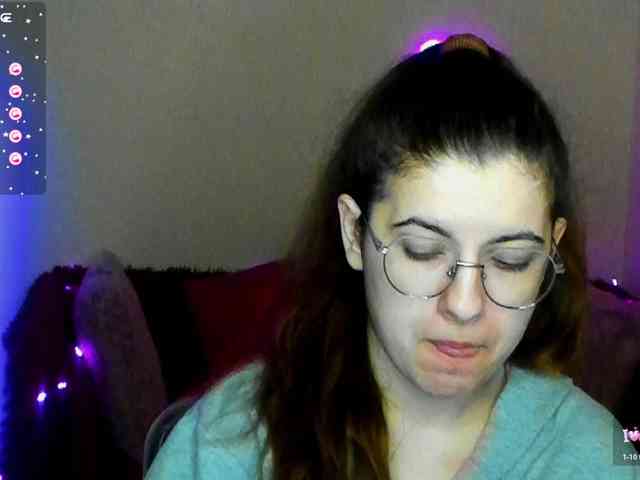 AminaBeatris13 webcam