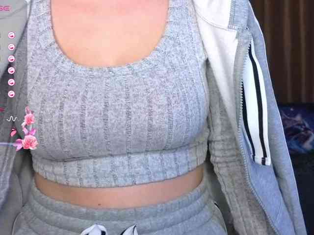 AminaBeatris13 webcam