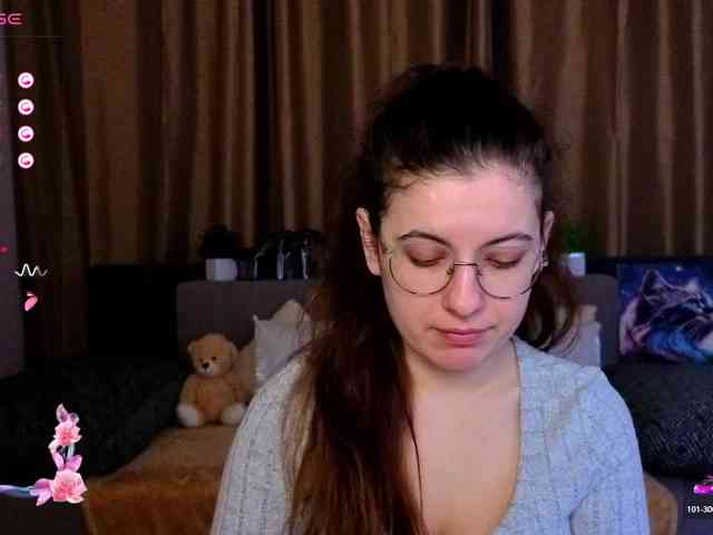 AminaBeatris13 webcam