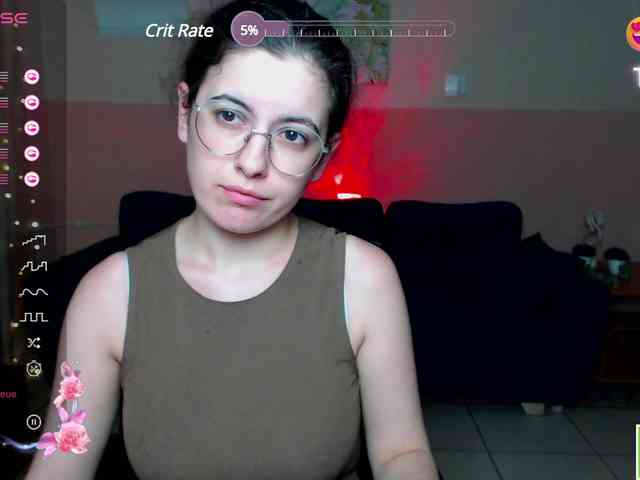 AminaBeatris13 webcam