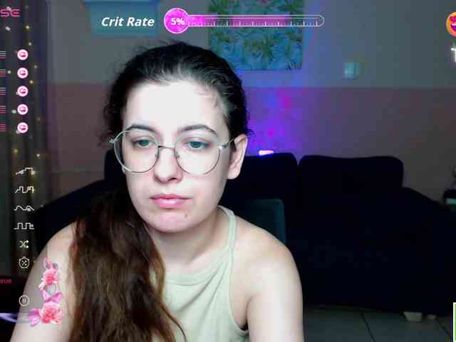 AminaBeatris13 webcam