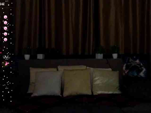 AminaBeatris13 webcam