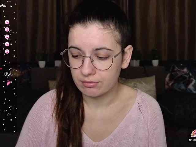 AminaBeatris13 webcam