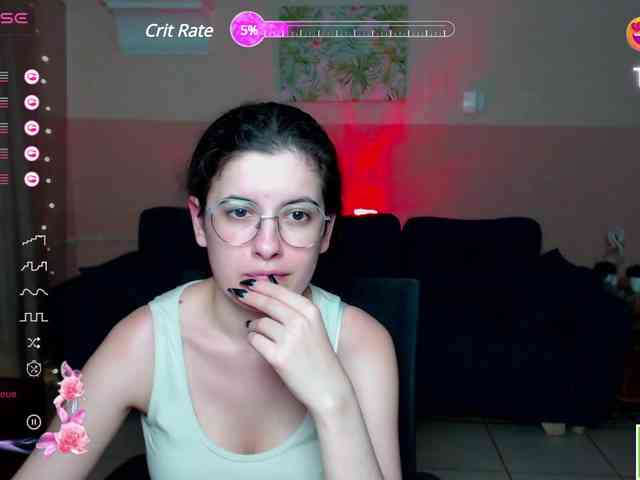 AminaBeatris13 webcam