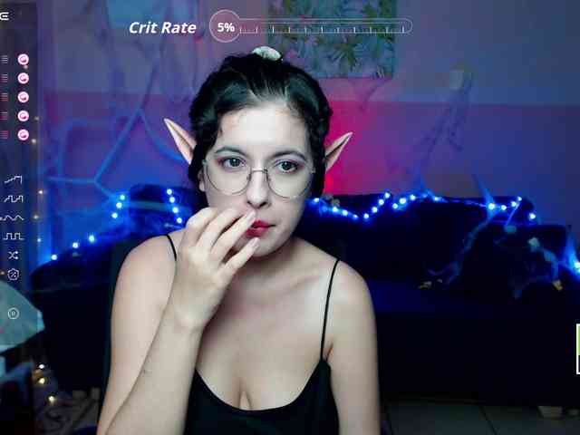 AminaBeatris13 webcam