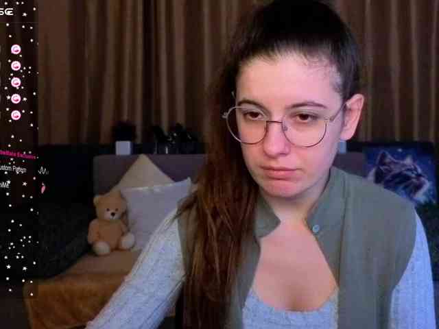 AminaBeatris13 webcam