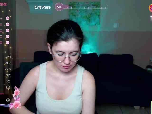 AminaBeatris13 webcam