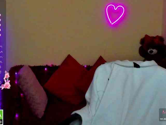 AminaBeatris13 webcam