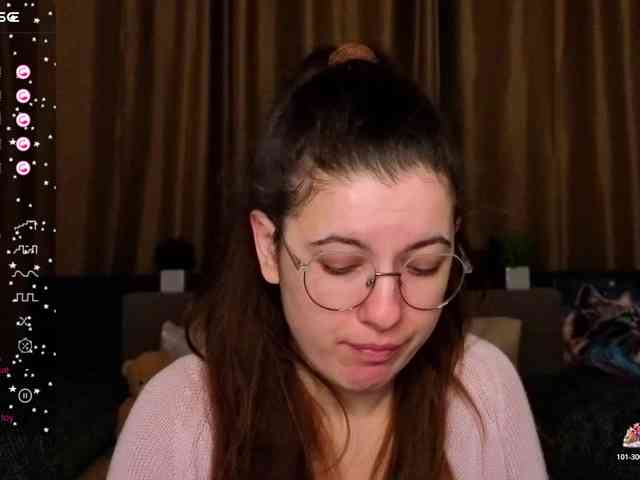 AminaBeatris13 webcam