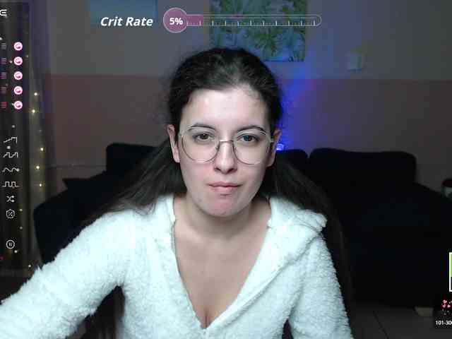 AminaBeatris13 webcam