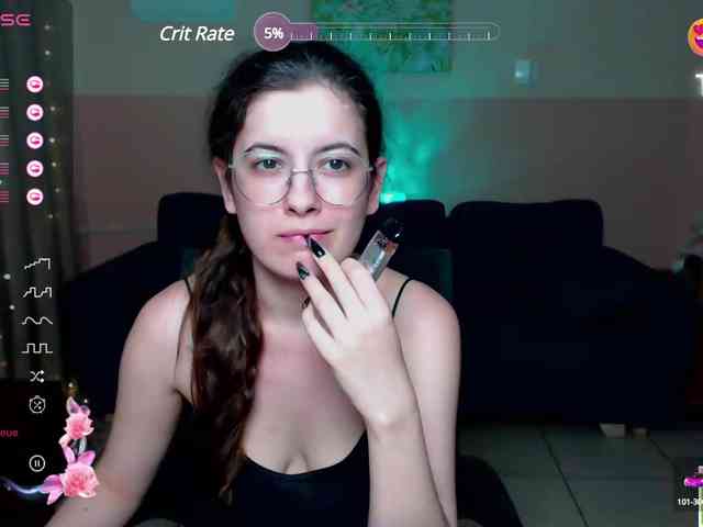 AminaBeatris13 webcam