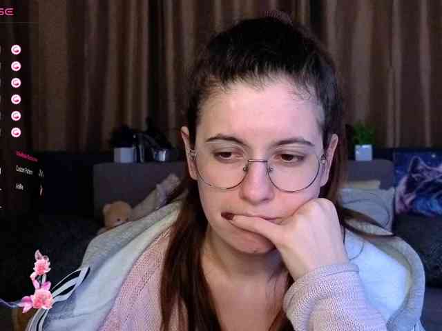 AminaBeatris13 webcam