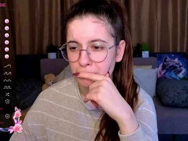 AminaBeatris13 webcam