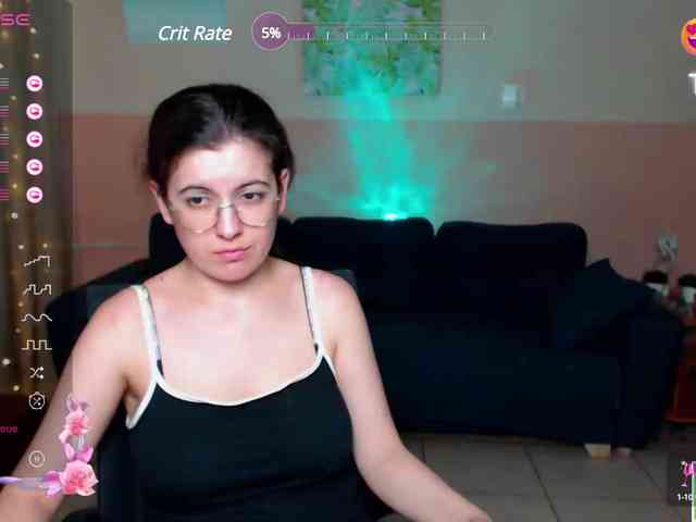 AminaBeatris13 webcam