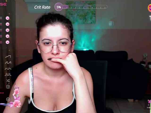 AminaBeatris13 webcam