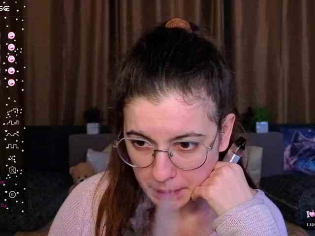 AminaBeatris13 webcam