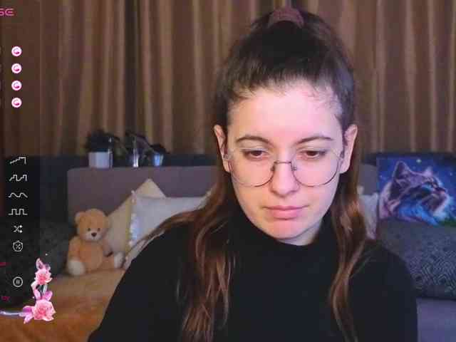 AminaBeatris13 webcam