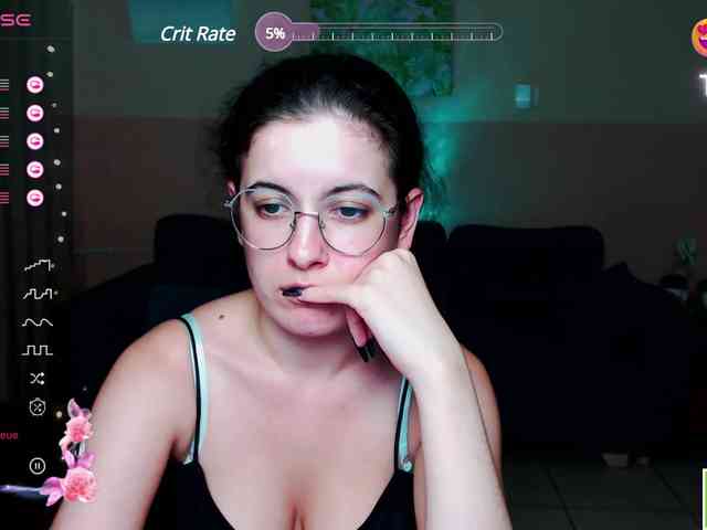 AminaBeatris13 webcam