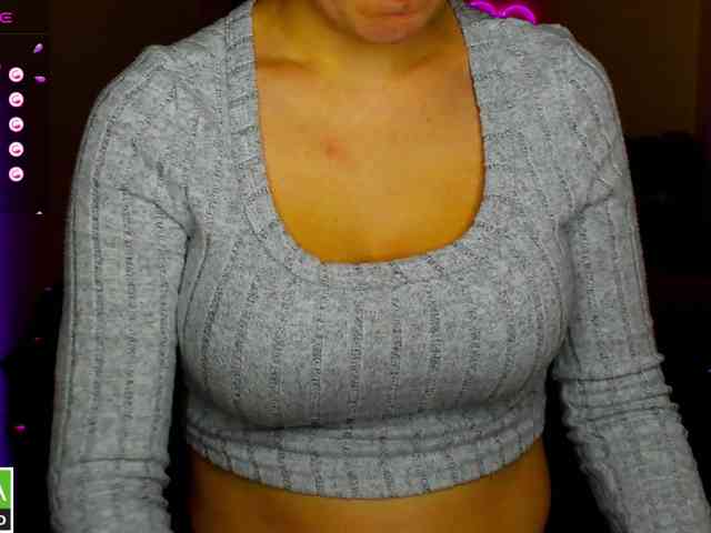 AminaBeatris13 webcam