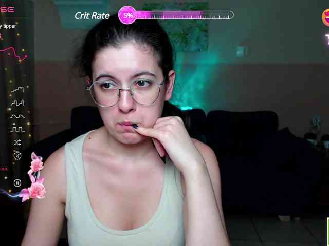AminaBeatris13 webcam