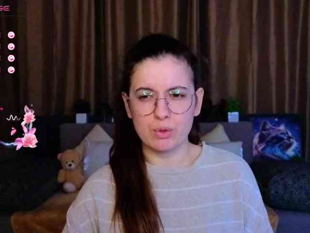 AminaBeatris13 webcam