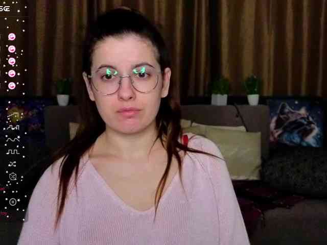 AminaBeatris13 webcam