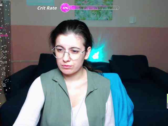 AminaBeatris13 webcam