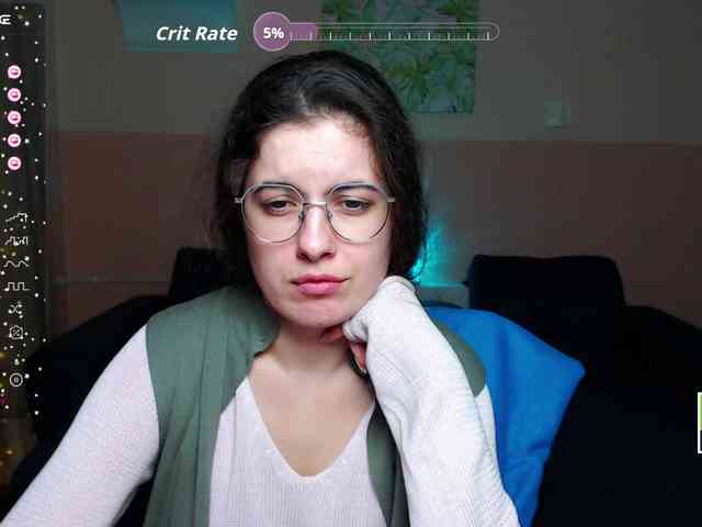 AminaBeatris13 webcam