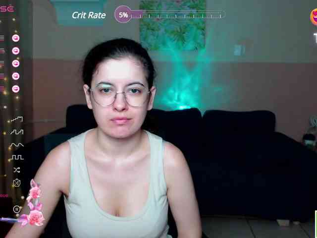 AminaBeatris13 webcam
