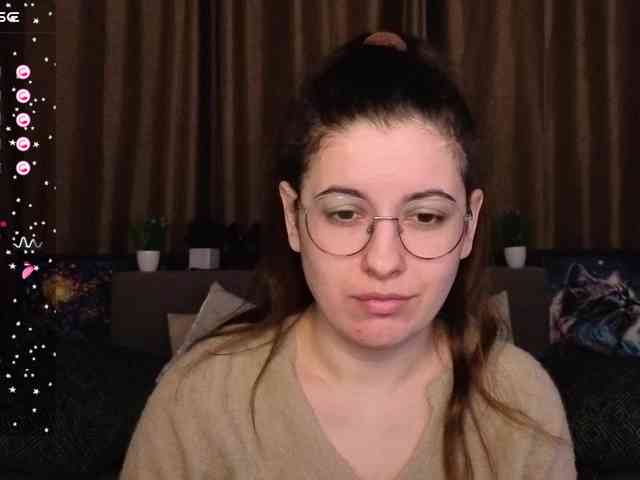 AminaBeatris13 webcam