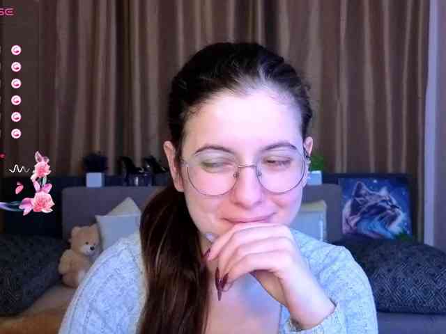 AminaBeatris13 webcam