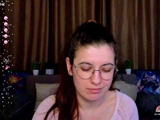 AminaBeatris13 webcam