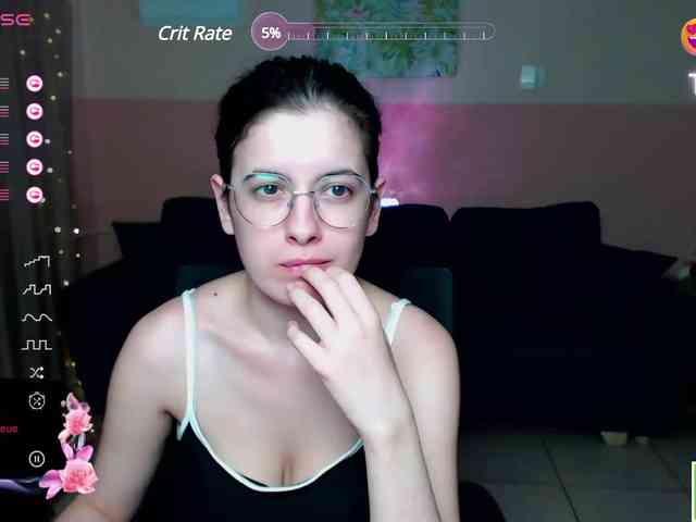AminaBeatris13 webcam