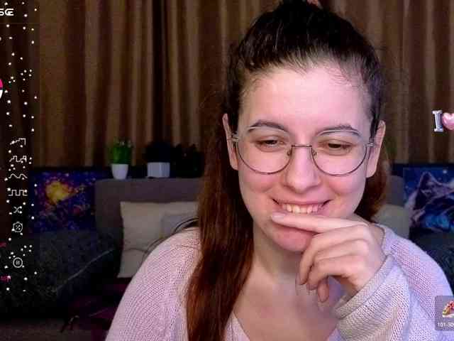 AminaBeatris13 webcam