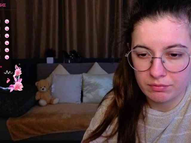 AminaBeatris13 webcam