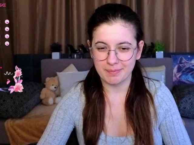 AminaBeatris13 webcam