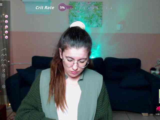 AminaBeatris13 webcam