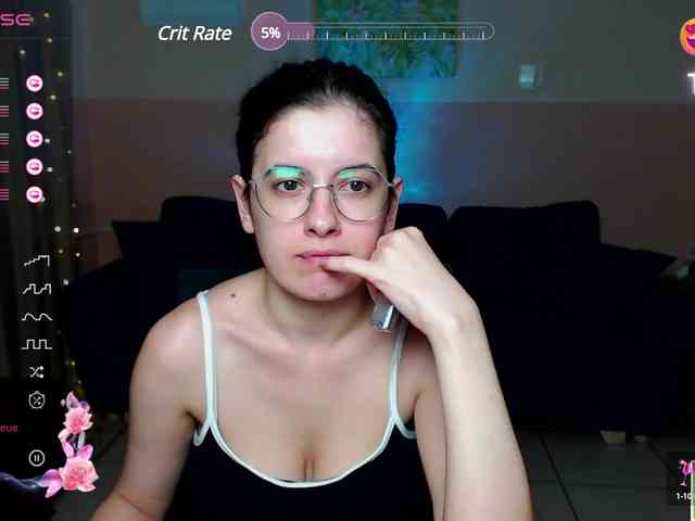 AminaBeatris13 webcam