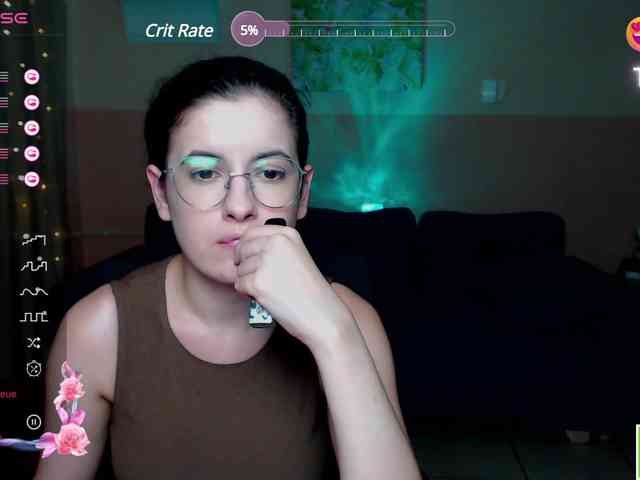 AminaBeatris13 webcam