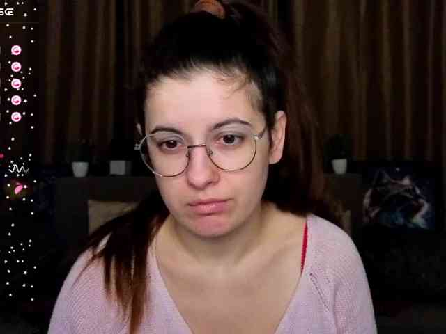 AminaBeatris13 webcam